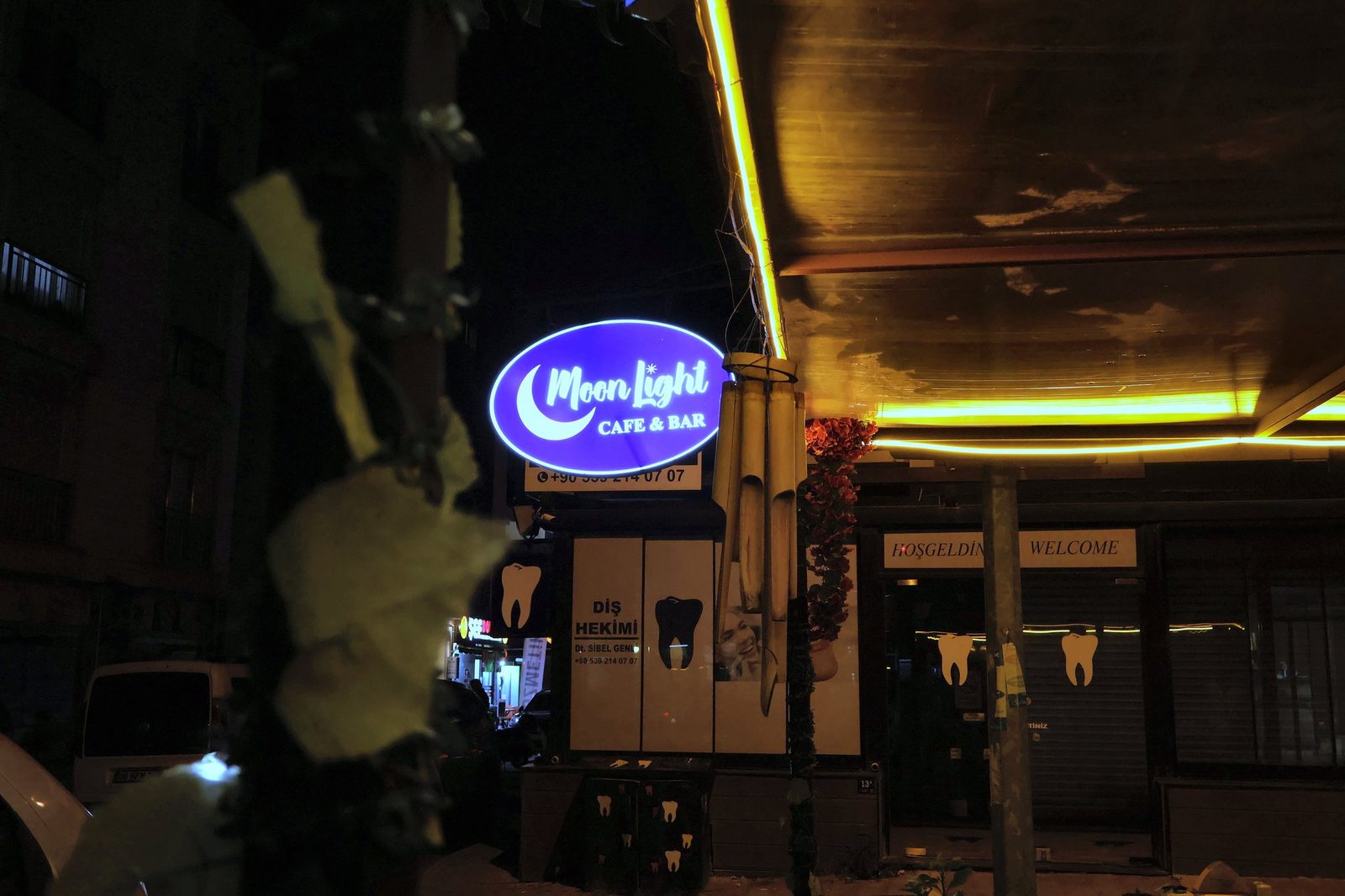 Moon Light Cafe Giriş