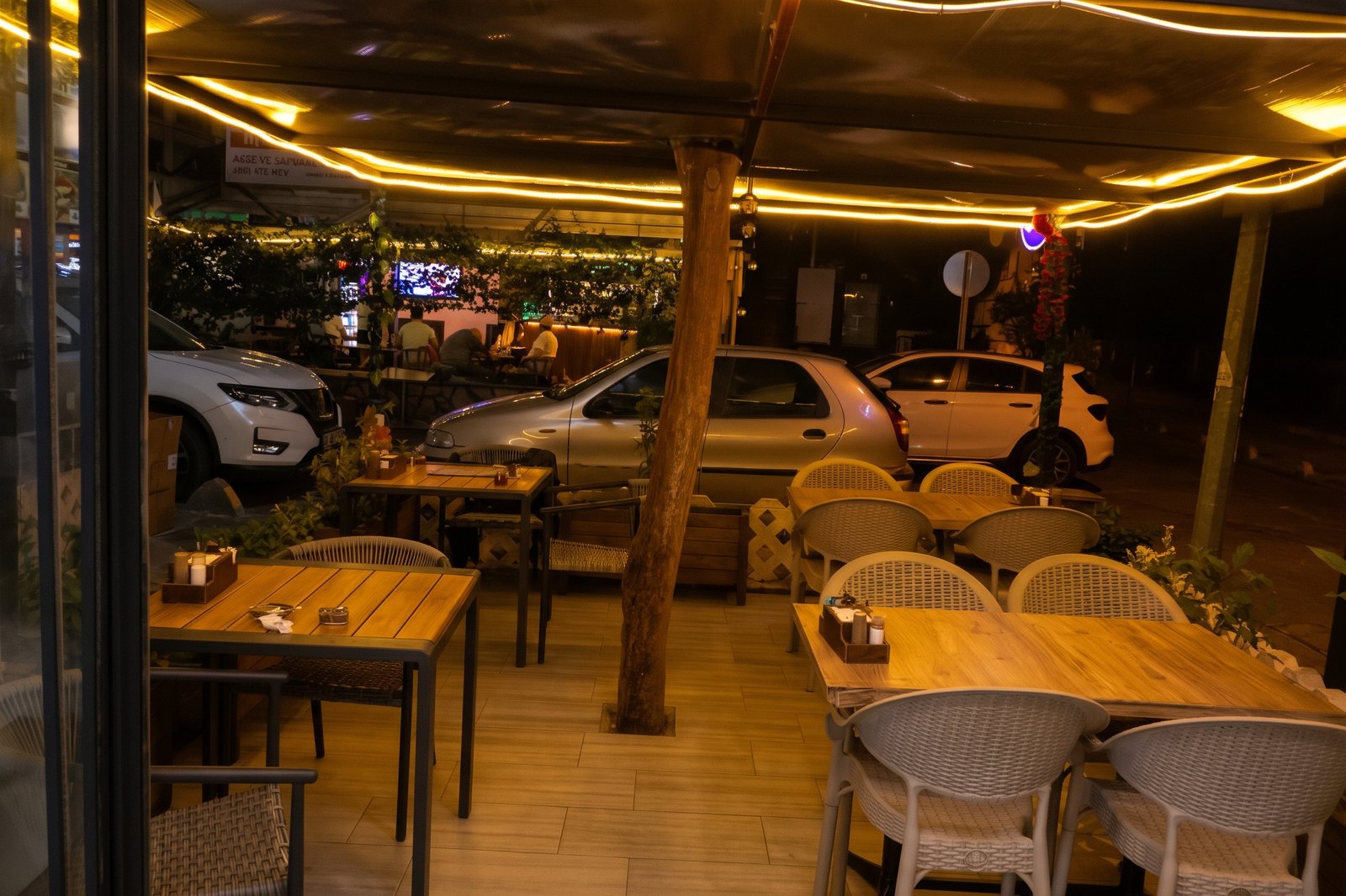 Moon Light Cafe Gece teras